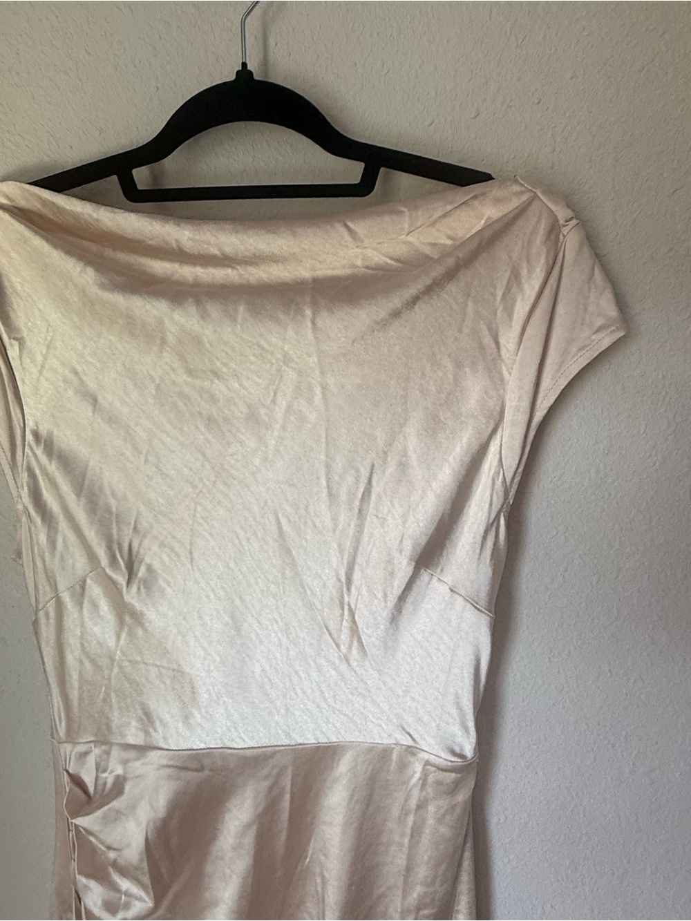 Selfie Leslie Cream Satin Cap-Sleeve Midi Dress - Picture 4 of 7